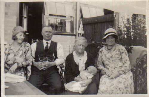 Wm Fred cufflin & Sarah A Gray. Click to enlarge